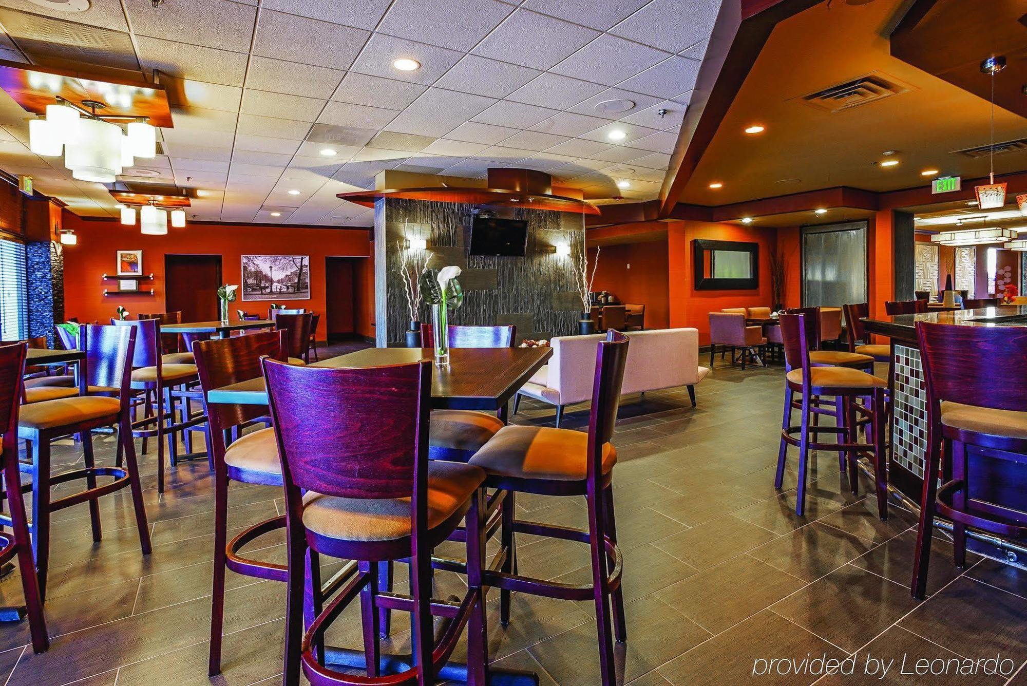 Holiday Inn & Suites Philadelphia-Runnemede/Exit 3-New Jersey Turnpike Exterior photo