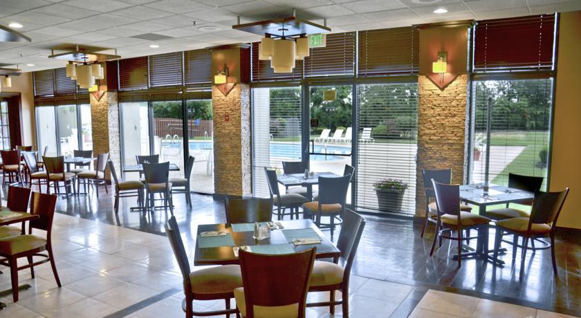 Holiday Inn & Suites Philadelphia-Runnemede/Exit 3-New Jersey Turnpike Exterior photo